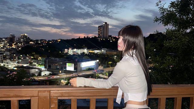 남규리, 개미허리 강조한 화이트 미니 스커트 룩