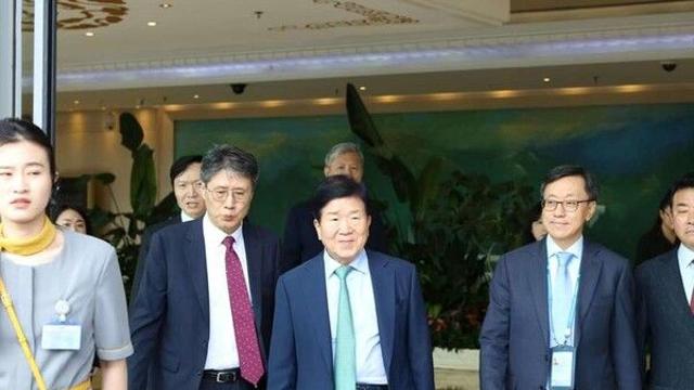李대통령 특사단 中 입국…오후 왕이 외교부장과 면담