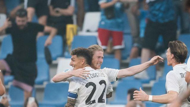 ‘클래스가 다르다’ KDB, 장거리 프리킥으로 나폴리 데뷔 골