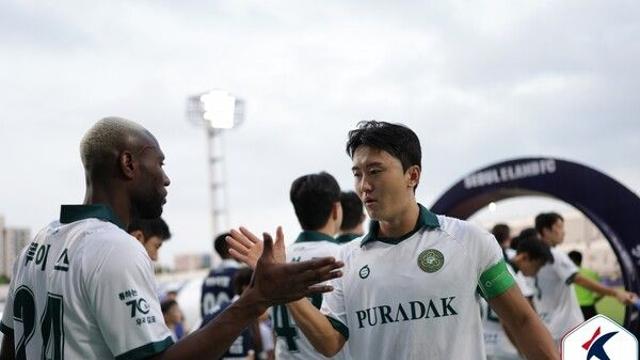 '적토마' 처럼 앞만 보고 달리는 김포… K리그2 지각변동 최대 변수로