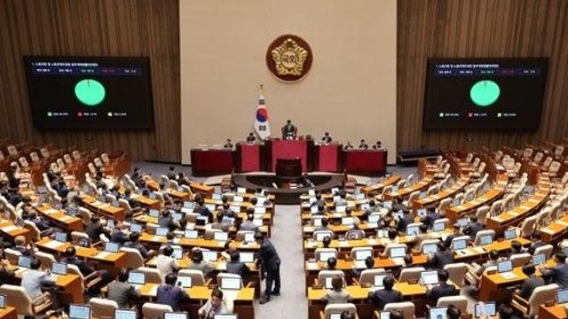[속보] 노란봉투법, 국회 본회의 통과…'더 센' 상법 개정안 상정