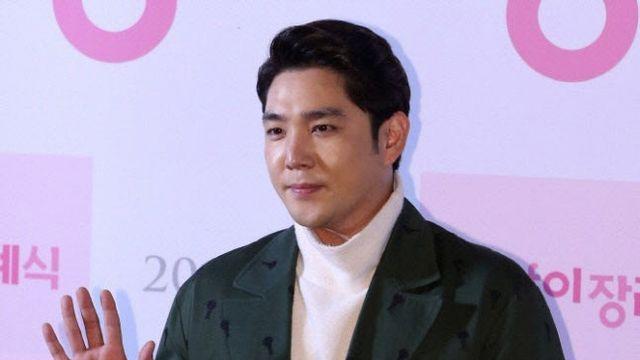 강인, 슈퍼주니어 20주년 콘서트 '관객'으로 함께