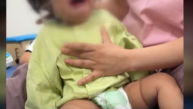소아과 의사 없어서 병원 뺑뺑이, 아기는 앞을 못 보게 됐다