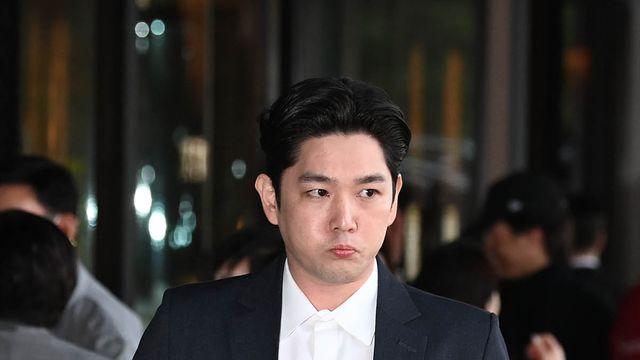 원년 멤버이긴 하지…강인, 슈퍼주니어 콘서트서 포착 '20주년' 자축? [엑's 이슈] 