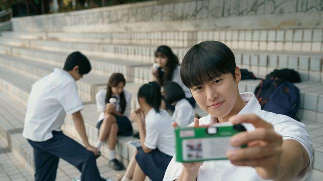 ‘고백의 역사’ 감독 “공명 큰 곰돌이 젤리 같은 배우, 너무 귀여워”