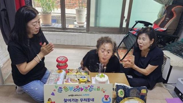 흥선동협의체 독거어르신 안부 살피며 따뜻한 나눔 실천