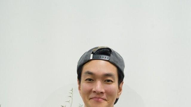 이규한, 연극 '나의 아저씨' 첫 공연…'특별 연기' 선물