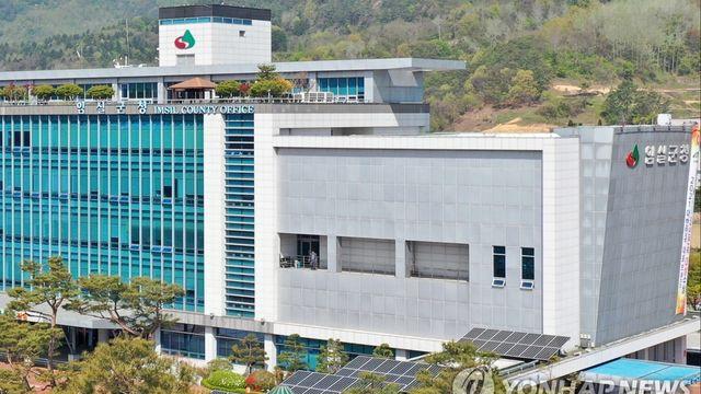 전북 임실 국도 공사 중 급수관로 파손…5개 마을 단수돼 불편