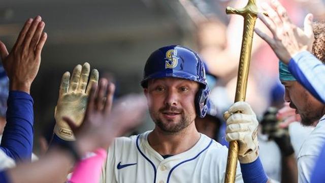 '48·49호포 쾅쾅!' 롤리, ML '단일 시즌 포수 최다홈런' 기록 경신, MVP도 보인다…