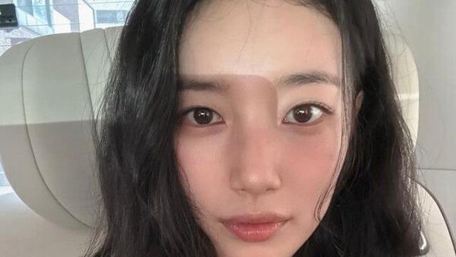 수지 물오른 미모에 깜짝…폭염에 패딩입은 이유
