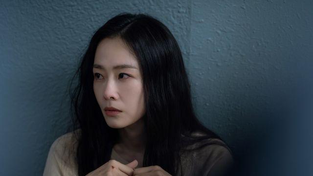 홍수현, 약물로 눈 돌아 남편 폭행…미친존재감 입증 (에스콰이어)
