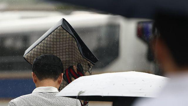 부산·울산·경남 흐리고 비 소식…최고 기온 32∼33도