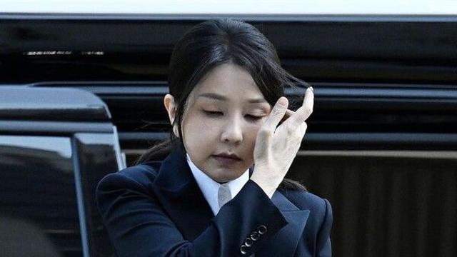 특검, 김건희 29일 기소…구속 후 네번째 조사도 진술거부