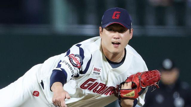 나균안, 6이닝 2실점 호투…롯데, 12연패 뒤 2연승 반등