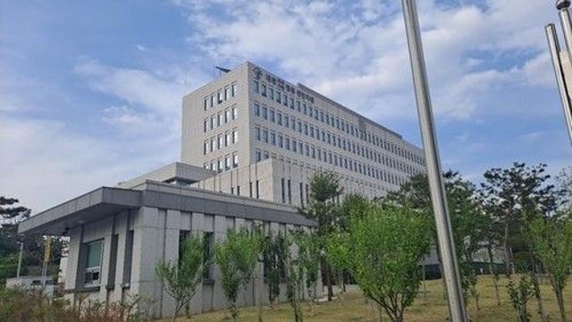 반도체 설비 업체 재무담당 직원 회삿돈 130억 횡령…징역 7년