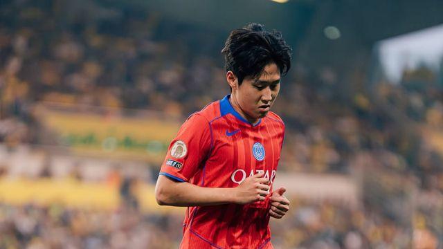 프랑스 매체, 이적 루머 속 태극마크 단 LEE 주목…“호화 백업으로 남을까”