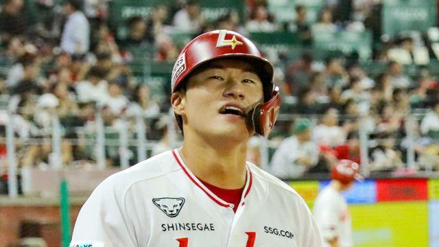 '번트 없다 강공이다' SSG 류효승은 데뷔 첫 연타석 홈런으로 '응답'했다 [IS 스타]