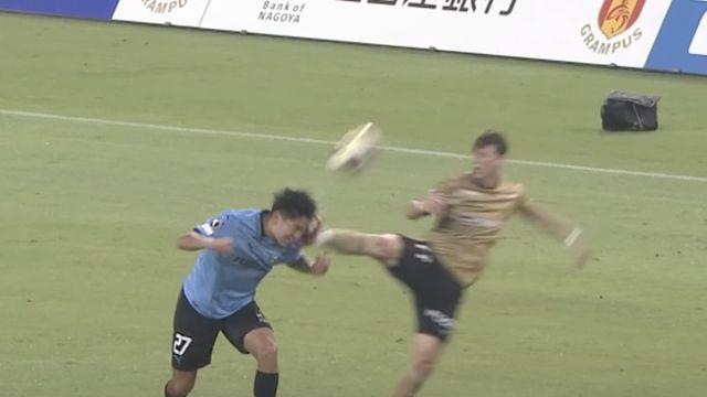 J리그에서 나온 ‘역대급’ 반칙…축구화 스터드로 상대 안면 ‘쾅’→벌금 190만원+2경기 출전 정지