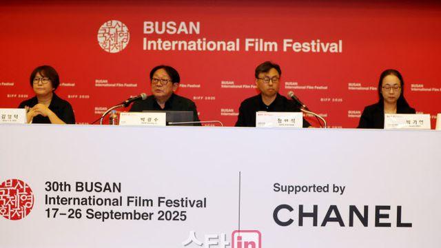 봉준호→매기 강 세계 거장·스타 총집결…경쟁 신설 BIFF, 30주년 재도약 (종합)