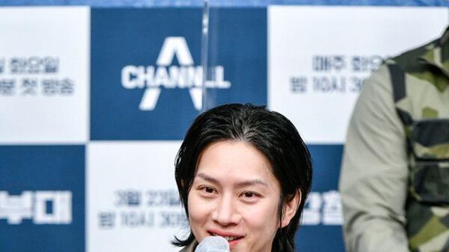 김희철 