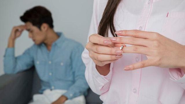 생활비 안 주고 