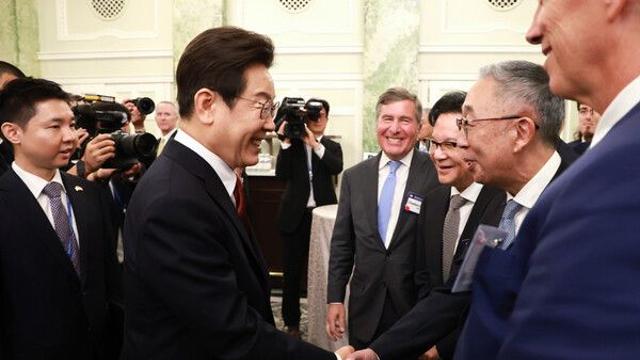 [한미정상회담] 비즈니스 라운드 개막…이재명 “韓, 美 제조업 재건의 핵심 파트너”
