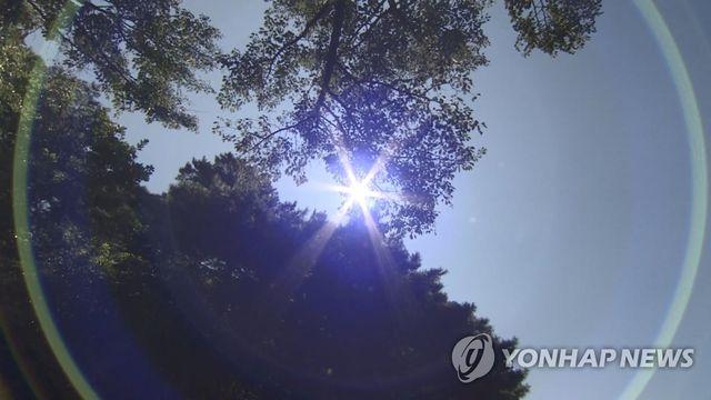 강원 무더위 지속…영동지역 5mm 안팎 비