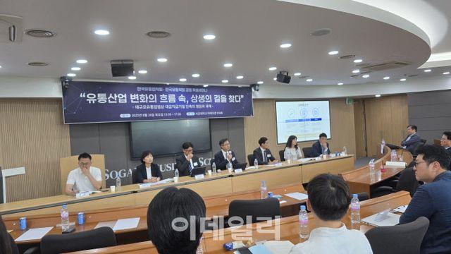 납품업체 보호vs유통사 유동성 위기…정산주기 단축 두고 격론