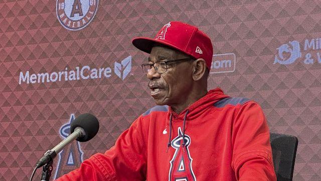 건강 문제로 떠났던 MLB 최고령 감독 