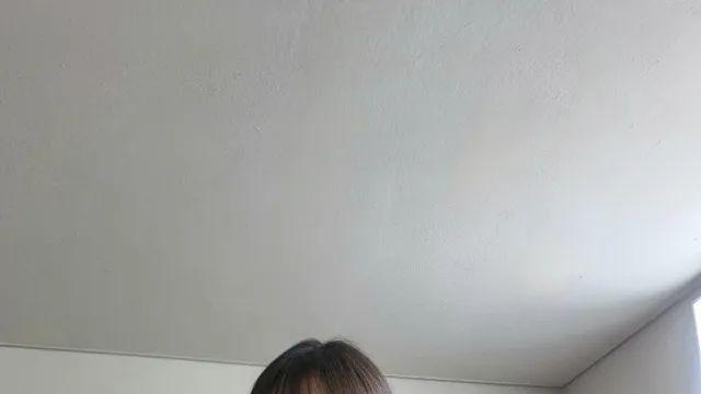 김민아, 블랙 셔츠로 전한 내추럴 카리스마