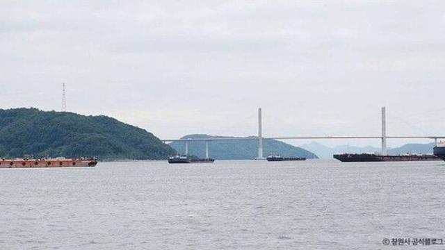 마산 가볼 만한 곳, 푸른 바다와 미식의 향연