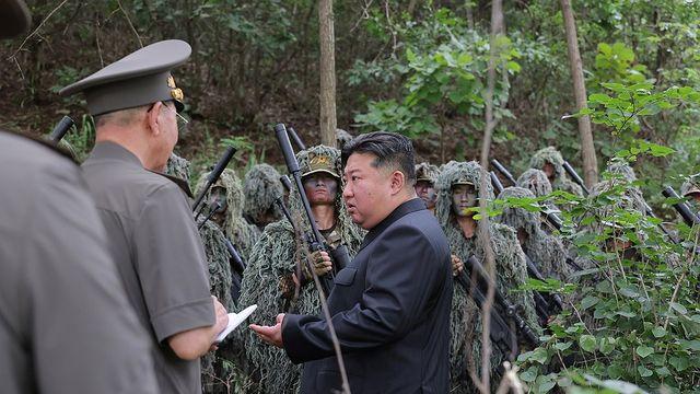 김정은, 저격훈련 참관…
