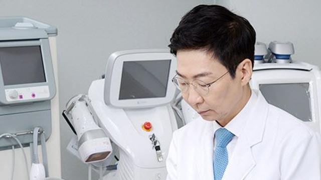 휴가 후 피부관리, 어떤 시술이 효과적일까?