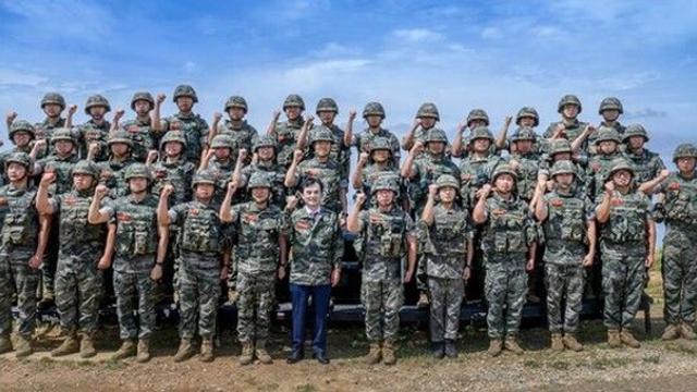 안규백, 국방장관 최초로 서해 최전방 해병대 말도 소초 방문