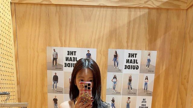 드림캐쳐 지유, 유닛 UAU 데뷔 후 더 과감해진 거울 셀카