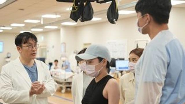 K-의료가 만든 기적…다발성 장기 손상 몽골 의대생 새삶 되찾아