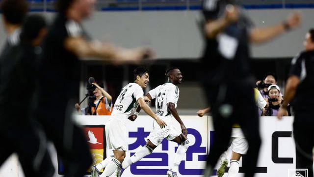 ‘추가시간에만 2골’ 전북, 강원 꺾고 코리아컵 결승... 광주와 격돌(종합)