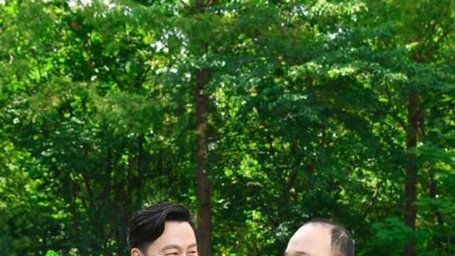 이서진·김광규, '프로 수발러' 전공 살린다…스타 민낯 벗기는 '비서진' 출격 [공식]