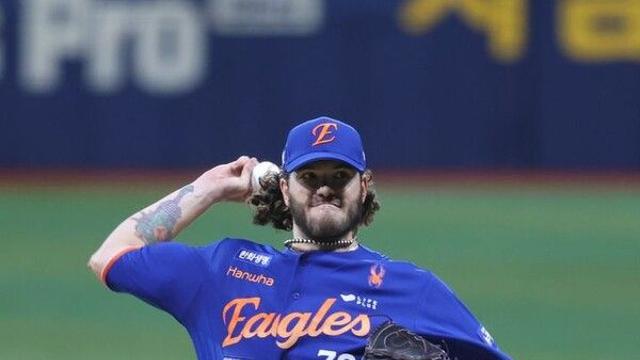 폰세, MLB 스카우트 앞 개막 16연승 달성…한화, 키움 잡고 5연승(종합)