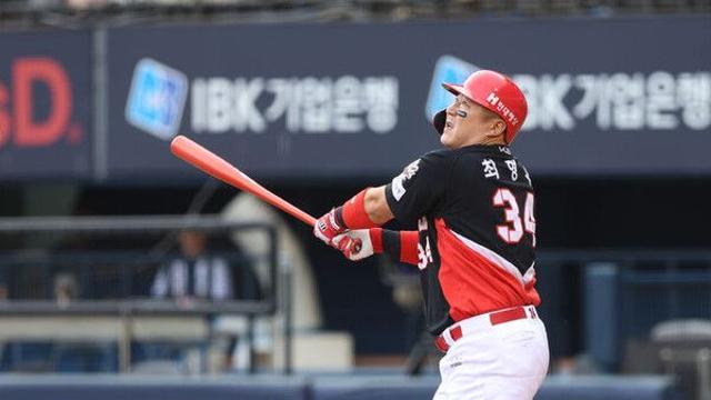 KIA 최형우, 호세 넘어 KBO 최고령 단일 시즌 20홈런 달성