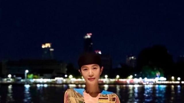 54세 나이 맞아?...김혜수, 동안 미모+완벽 비율 [AI 포토컷]