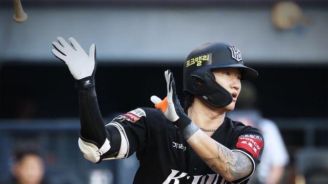 KT 김민혁, 손목 통증으로 말소…이강철 감독, 위기를 외야 뎁스 강화 기회로 [SD 사직 브리핑]