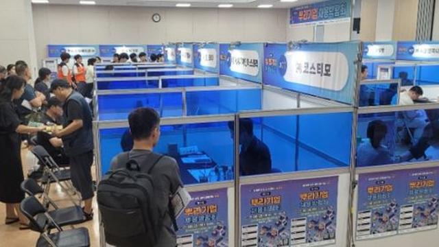 유정복 인천시장, ‘2025 채용박람회’ 개최…15개 뿌리기업 참여