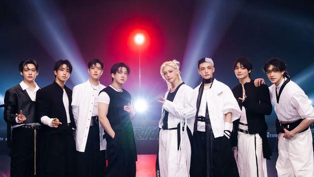 스트레이 키즈, 컴백 2주 차 활동 돌입… MV 비하인드 컷 공개