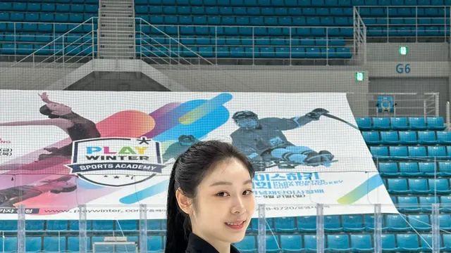 피겨 퀸 김연아, 빙판 위 캐주얼 무드로 청량한 존재감