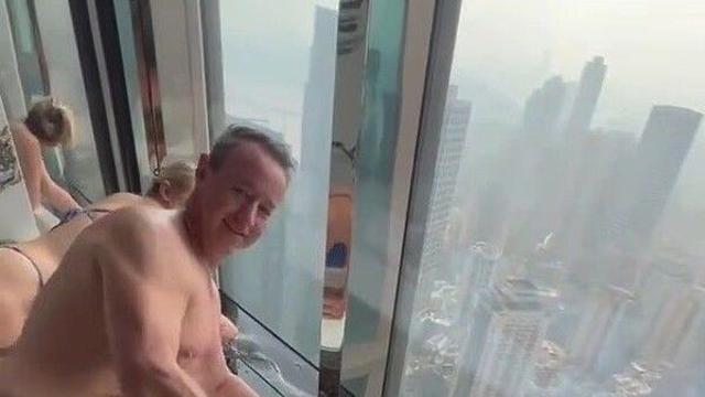 욕조 넘쳐 객실 침수된 中 호텔…