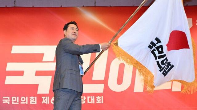 장동혁 국힘 대표 “이재명 회동 제안, 덕담 자리 의미 없어…정식 요청 오면 검토”