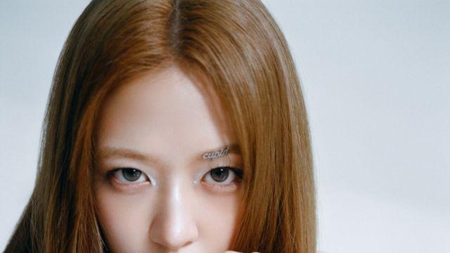 아이브 장원영X안유진, ‘2025 올해의 브랜드 대상’서 나란히 수상