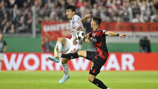 2% 아쉽지만 합격점! ‘시즌 첫 풀타임’ 김민재, 실점 빌미에도 수비 리드…‘케인 결승골’ 바이에른 뮌헨, 3부 비스바덴 꺾고 포칼 2R 진입