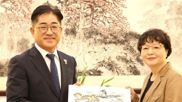 경기도의회 중국 광둥성 친선의원연맹 대표단, 광둥성 인민대표대회 상무위원회 방문